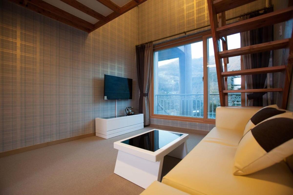 ช็องพย็อง แฟมิลี โฮเทล Hotel คาพยอง ภายนอก รูปภาพ